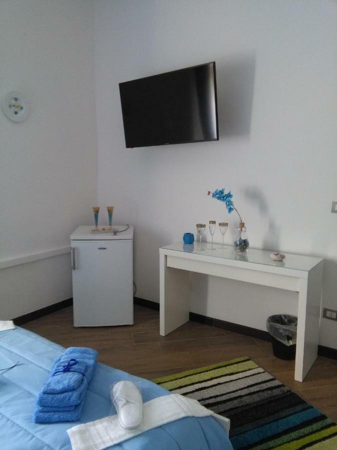 Villa Vittoria Mini Hotel Salerno Ngoại thất bức ảnh