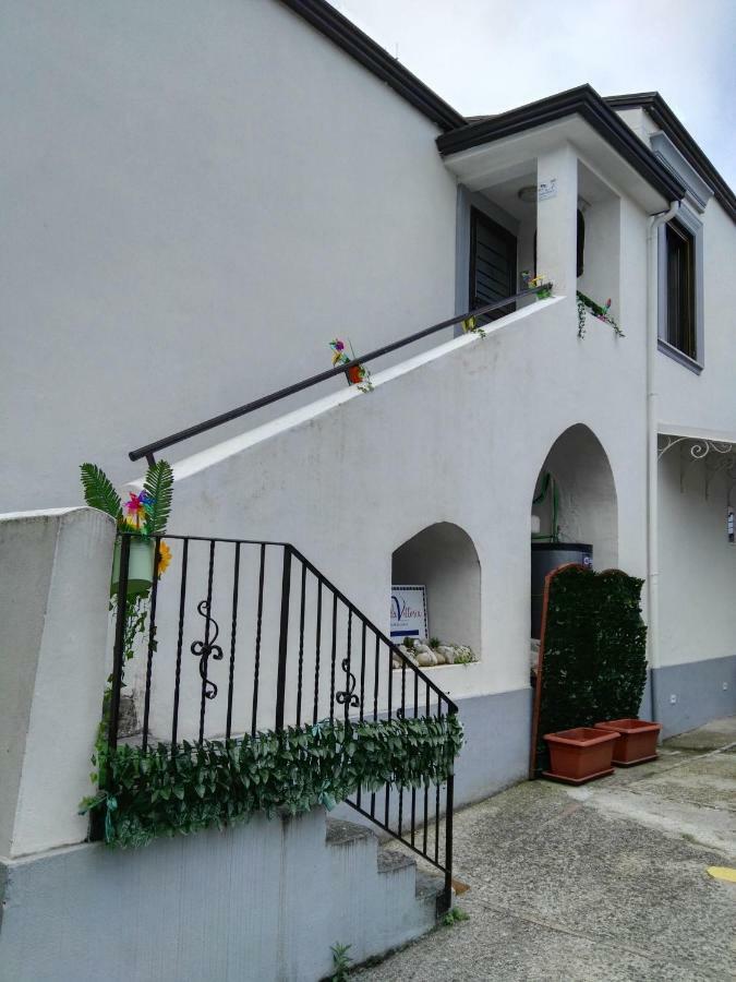 Villa Vittoria Mini Hotel Salerno Ngoại thất bức ảnh