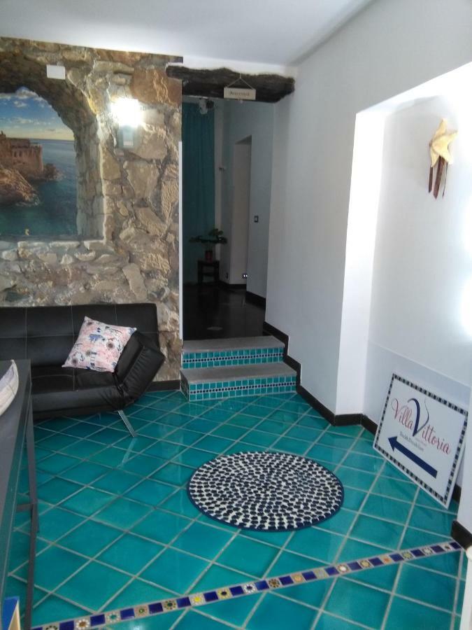 Villa Vittoria Mini Hotel Salerno Ngoại thất bức ảnh